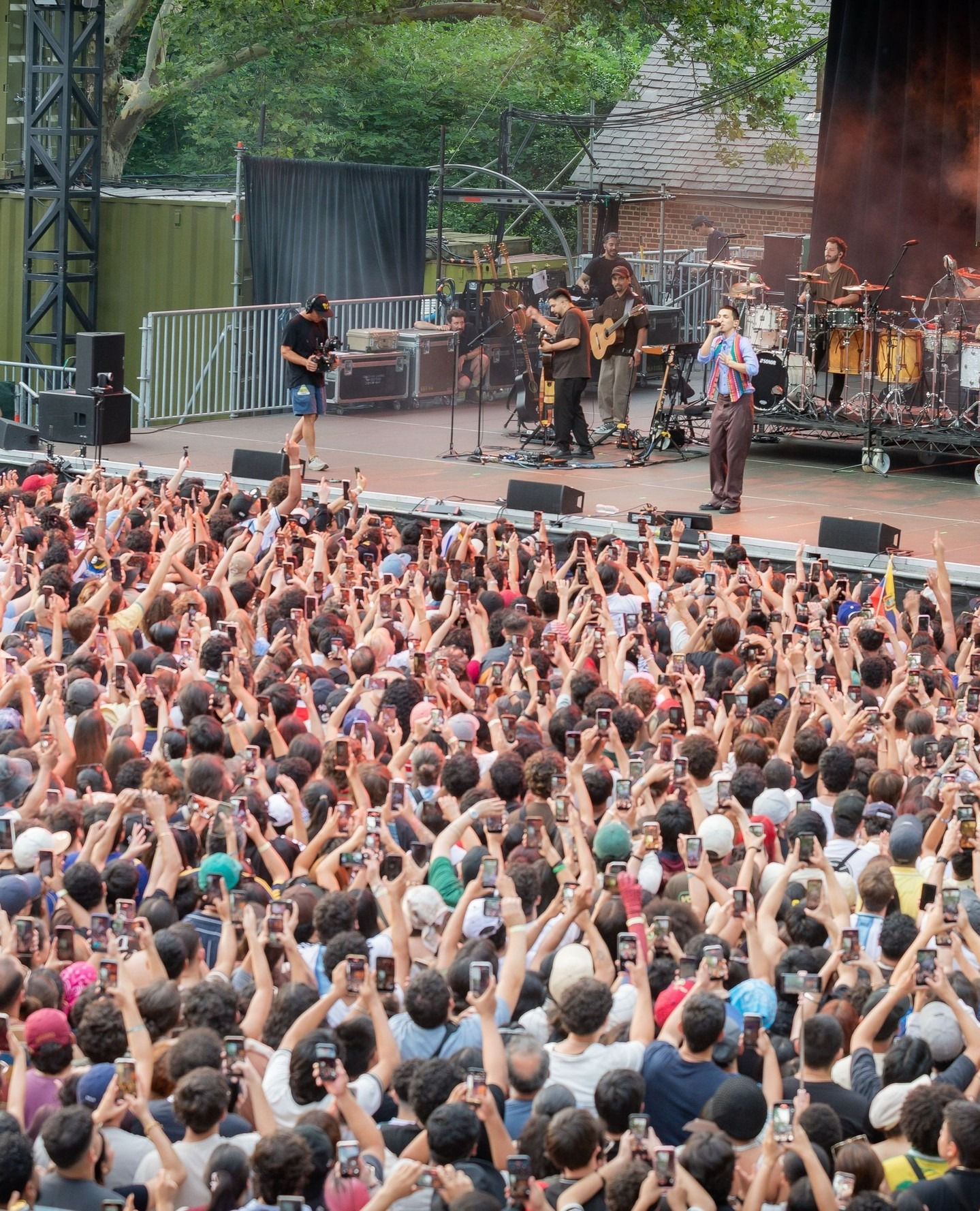 Trueno y Milo J conquistaron Nueva York con el cierre del LAMC
