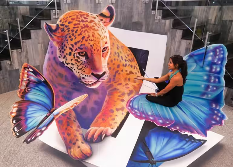 Portada de Adry del Rocío, la artista que llevó el muralismo 3D a las calles del mundo