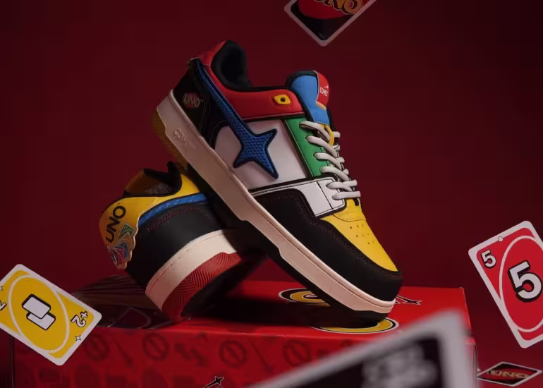Portada de El histórico juego UNO ahora tiene sus propios sneakers