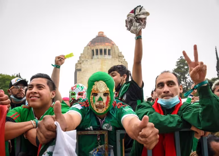 Portada de ¿Dónde ver México vs. Ecuador por los dieciseisavos de final del Mundial en territorio mexicano?