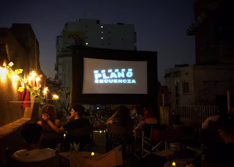 Portada de ¿Sabías que podés ver películas bajo las estrellas en Palermo?