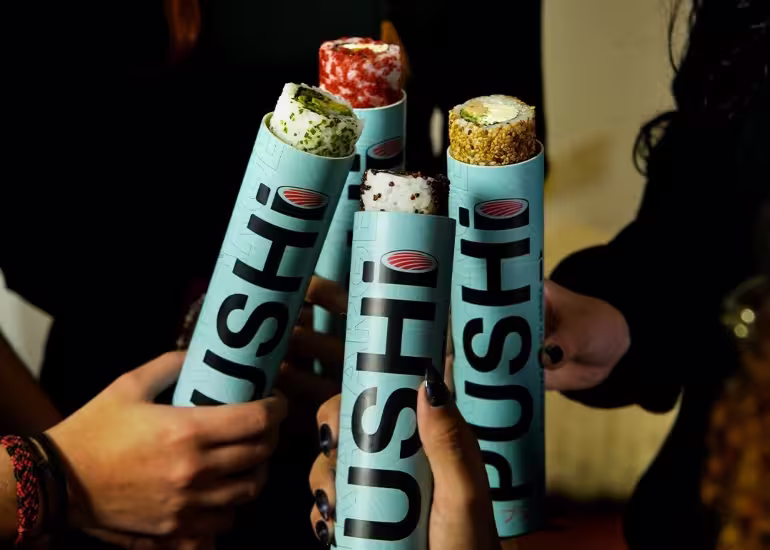 Pushi, el novedoso sushi en tubo que llegó al barrio de Palermo