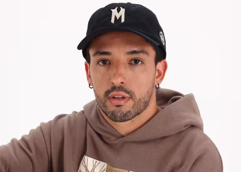 Del oro olímpico a la moda: Maligno Torres suma un nuevo capítulo junto a Vans