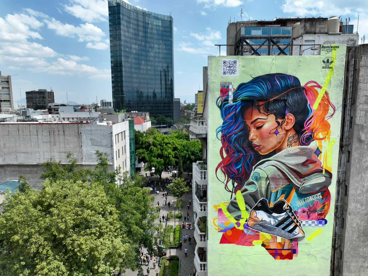 Imagen del artículo: Remix Uno, el artista que hackea el muralismo con estética 