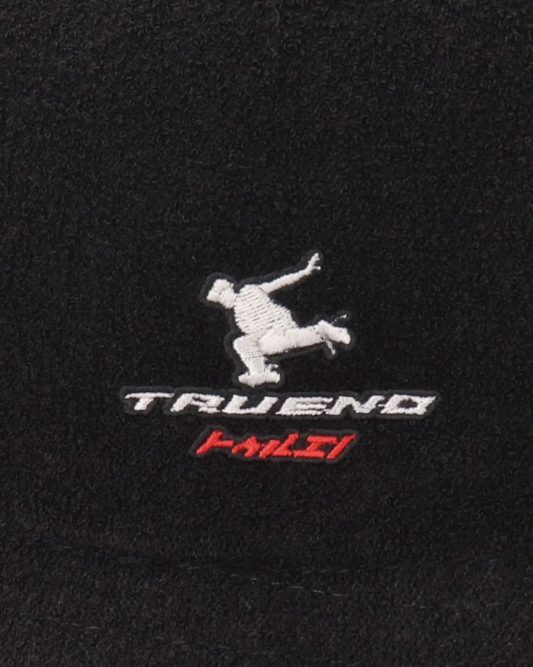 Así es el exclusivo piluso que Trueno lanzó junto a KANGOL