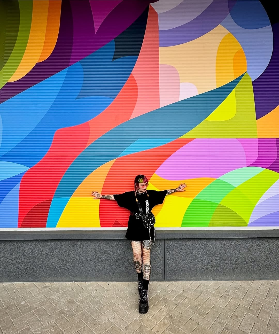 Ledania, la embajadora colombiana del color en el arte urbano
