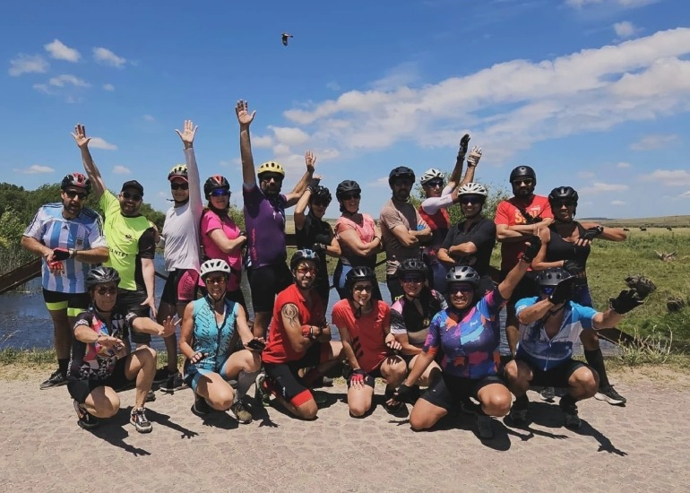Bicipiantes: la comunidad que convirtió el ciclismo en una experiencia compartida