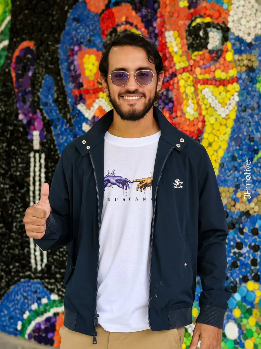 Imagen del artículo: La nueva Gioconda hecha con 100.000 tapas en El Salvador