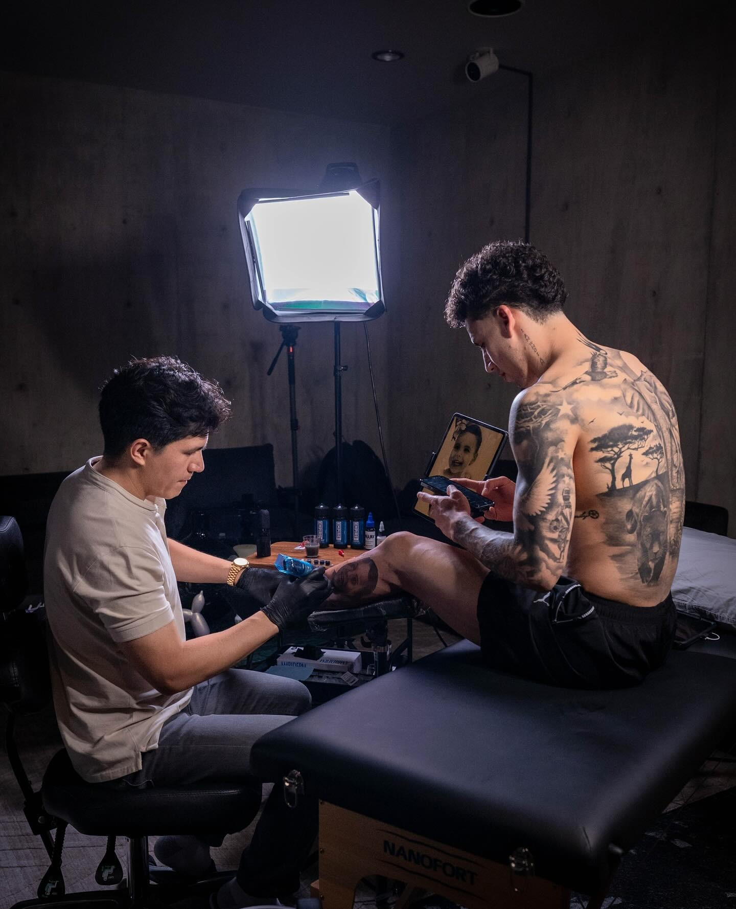 Imagen del artículo: Conocé a Edd Flores, el tatuador detrás de los impactantes diseños de Jorge Sánchez