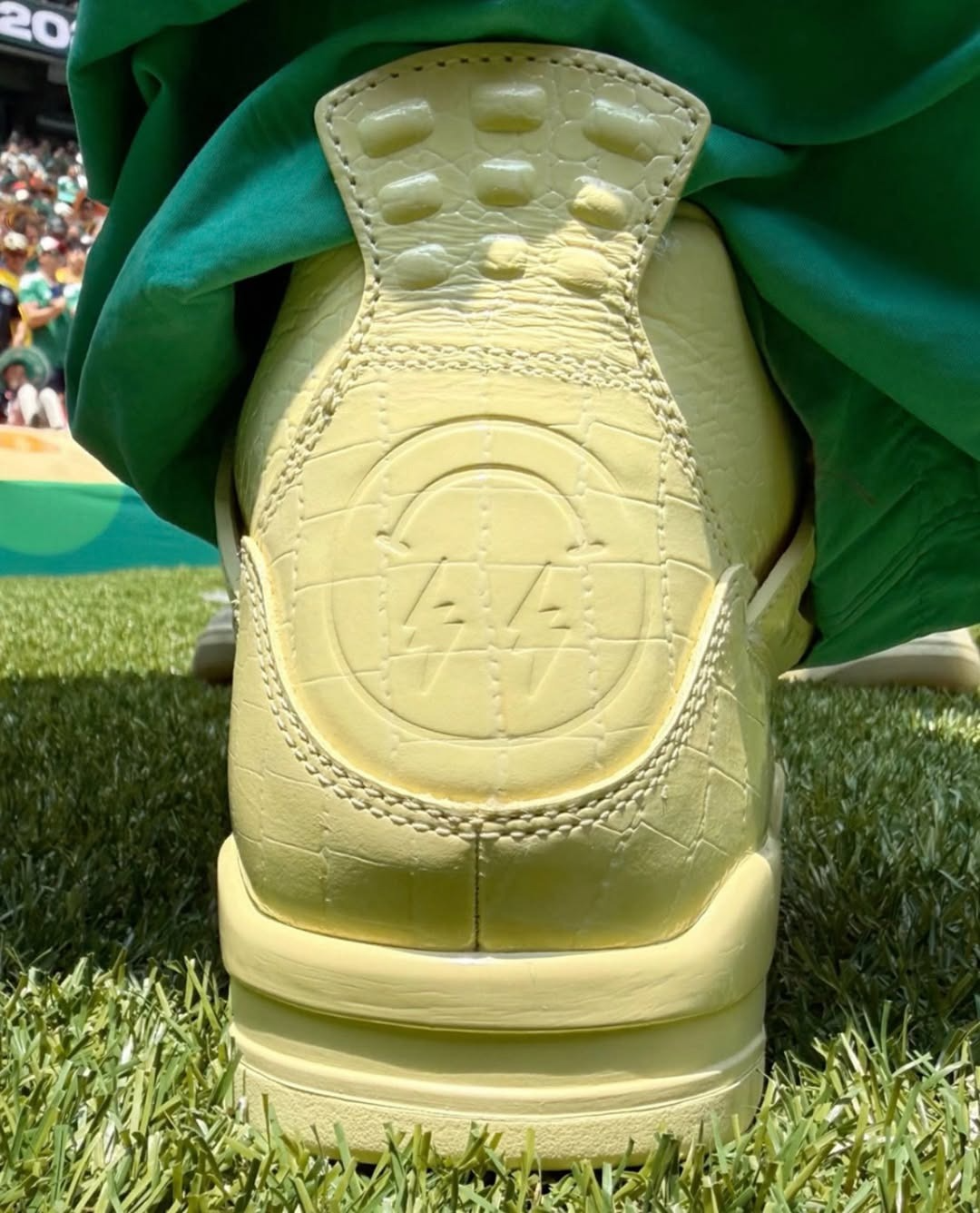Imagen del artículo: La nueva joya sneaker de J Balvin junto a Jordan Brand