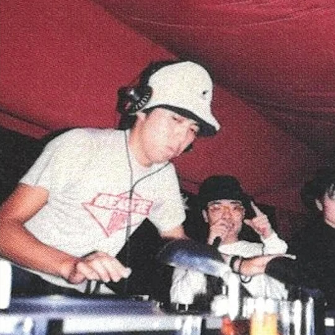 Hiroshi Fujiwara, el diseñador japonés que convirtió al streetwear en una cultura global