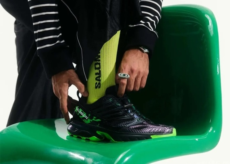 Verde, animal print y detalles: el universo de Feid vuelve a Salomon