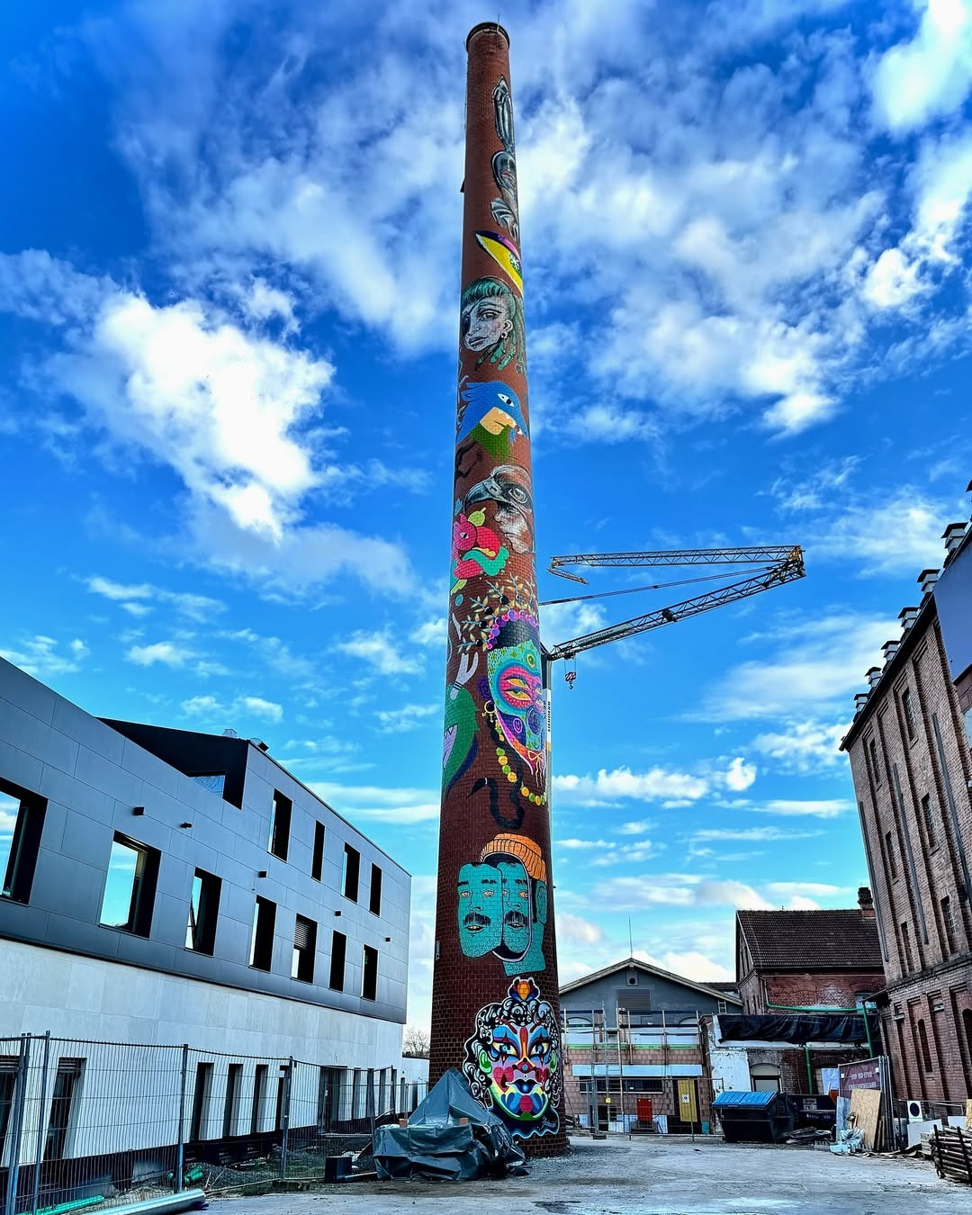 Ledania, la embajadora colombiana del color en el arte urbano