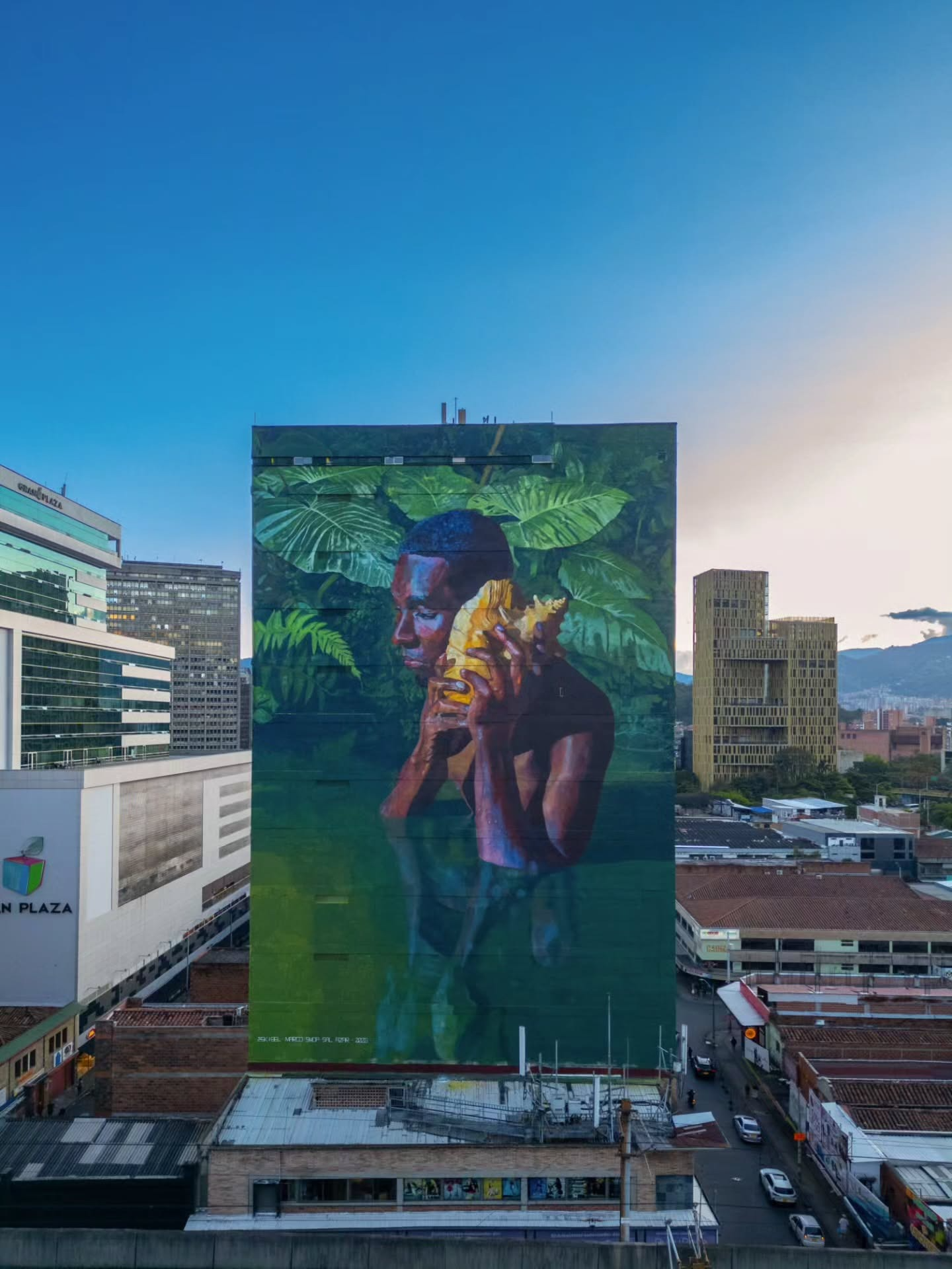 Entre graffiti, sociología y muralismo: la mirada de Eskibel