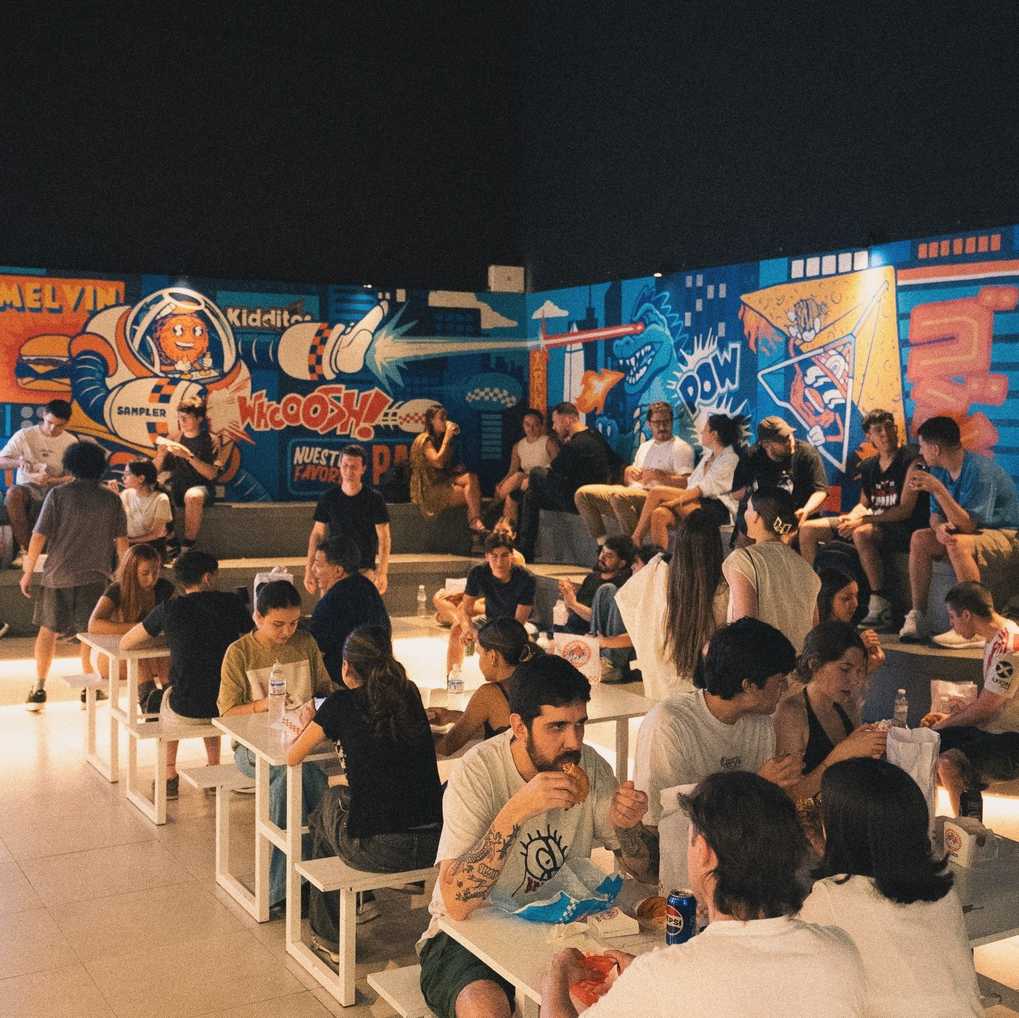 Imagen del artículo: Del bowling a las hamburguesas: tres planes para celebrar el Día del Amigo en Buenos Aires