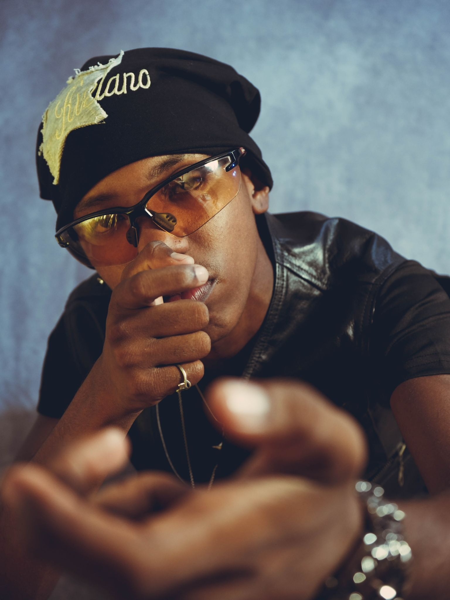 Crudeza, calle y trap desde Cuba para una nueva generación: conocé a Rizo
