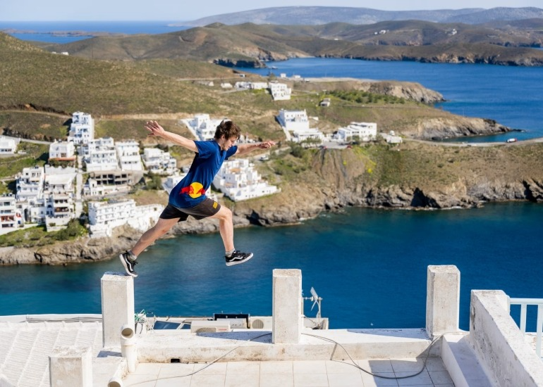 ¿Por qué el freerunning es diferente al parkour?