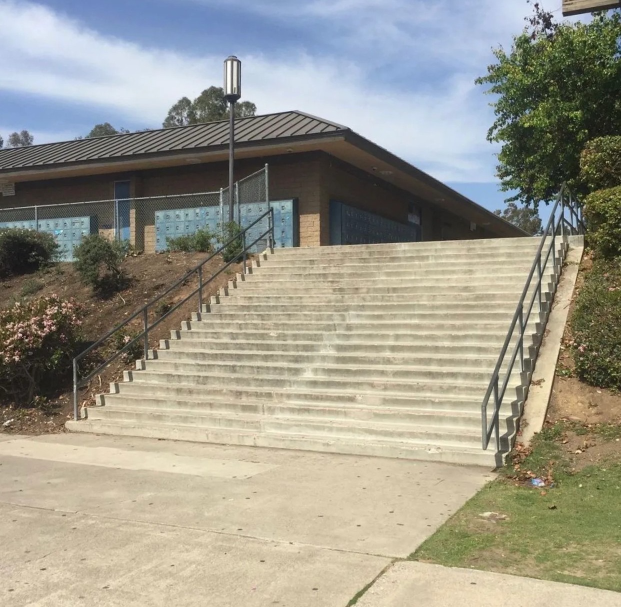 Imagen del artículo: Las escaleras que todo skater sueña con saltar