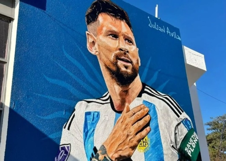Imagen del artículo: Los murales de Messi que conquistan las calles argentinas rumbo al Mundial