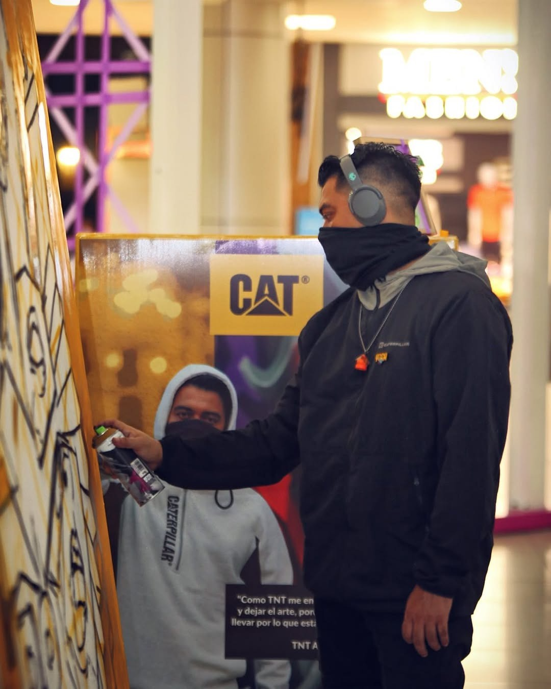 Imagen del artículo: El artista que convirtió las calles de El Salvador en un salón de la fama