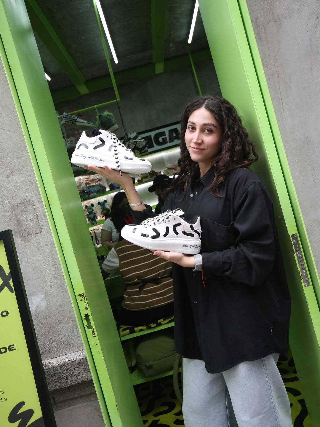 Imagen del artículo: El estudio de CDMX donde podés crear sneakers únicos