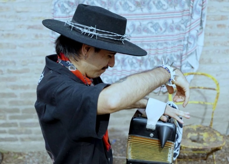 Imagen del artículo: ¿Qué es el “chamamé trap”, la propuesta pampeana que fusiona folklore, trap y rock?