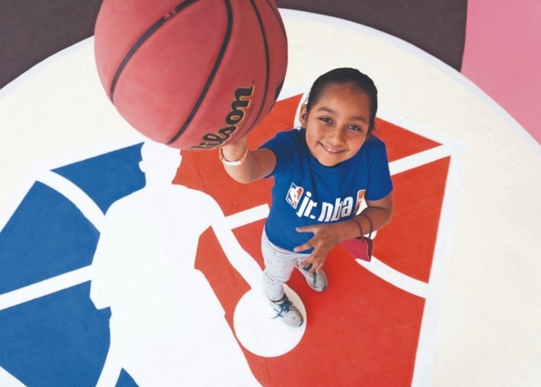 La cancha de Ixtlán de Juárez que la NBA convirtió en una obra de arte urbano