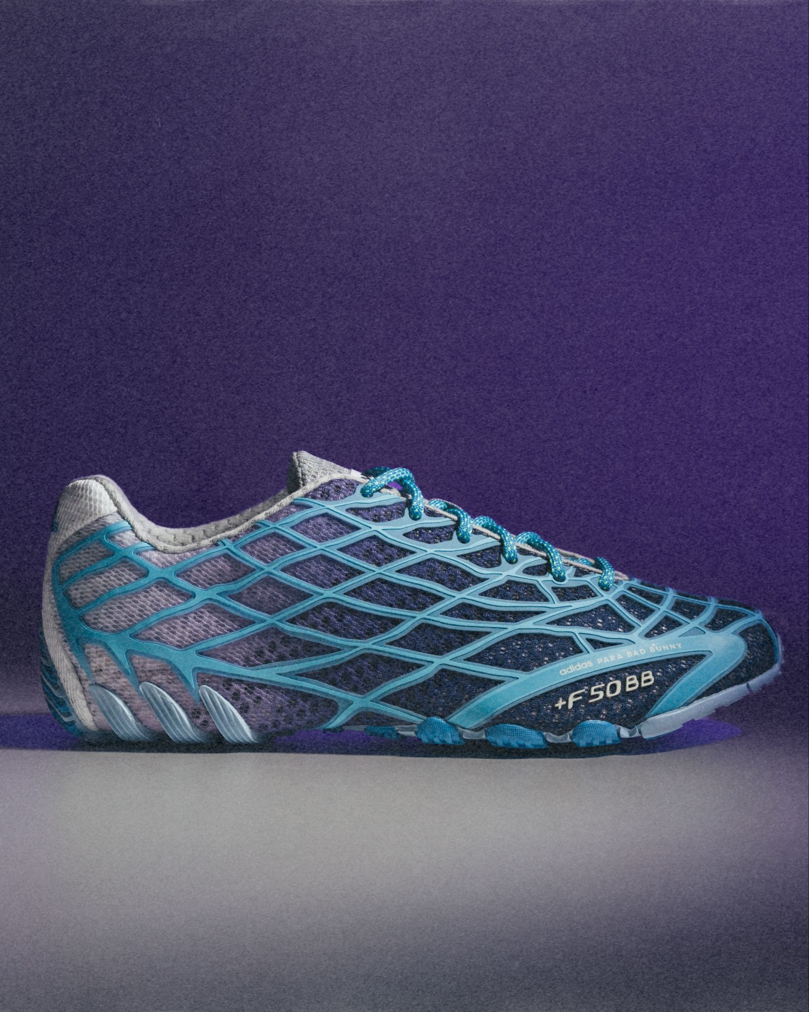Bad Bunny suma un nuevo capítulo junto a adidas con las F50 Ghost Sprint