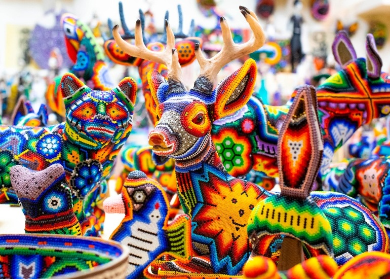 Pokémon, arte huichol y piezas únicas hechas a mano: el universo de Taka Arte