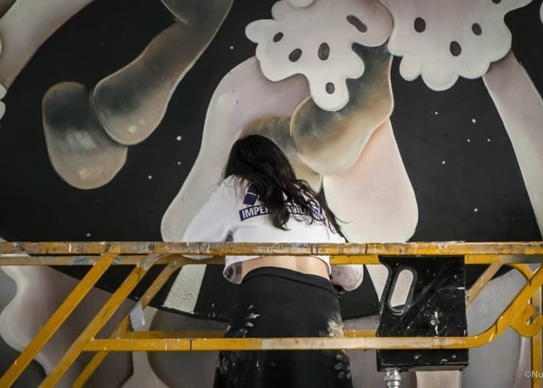 Imagen del artículo: ¿Quién es Fusca, la voz femenina que lidera el muralismo en México?