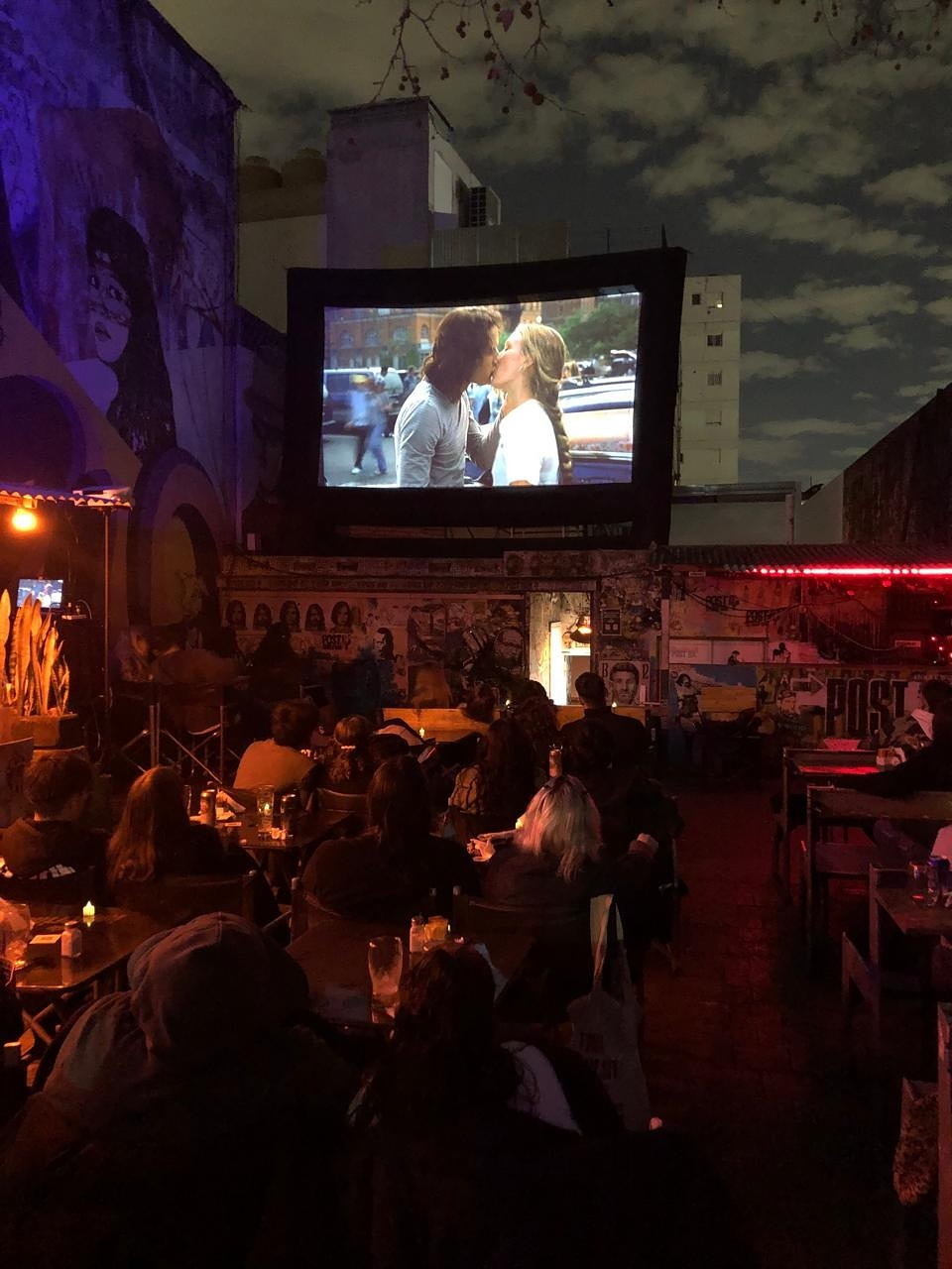 Imagen del artículo: ¿Sabías que podés ver películas bajo las estrellas en Palermo?