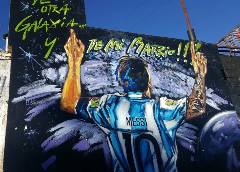 Imagen del artículo: Los murales de Messi que conquistan las calles argentinas rumbo al Mundial
