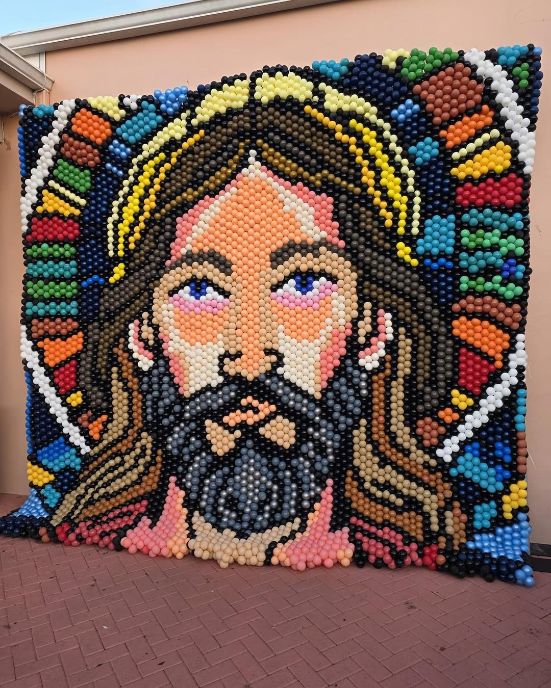 Imagen del artículo: Los hermanos que transforman globos en obras gigantes