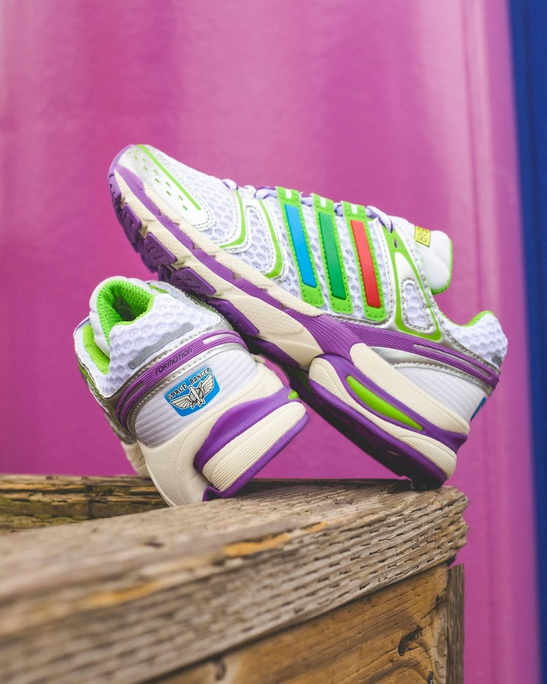 Imagen del artículo: Woody, Buzz Lightyear y Jessie aterrizan en el mundo sneaker con adidas