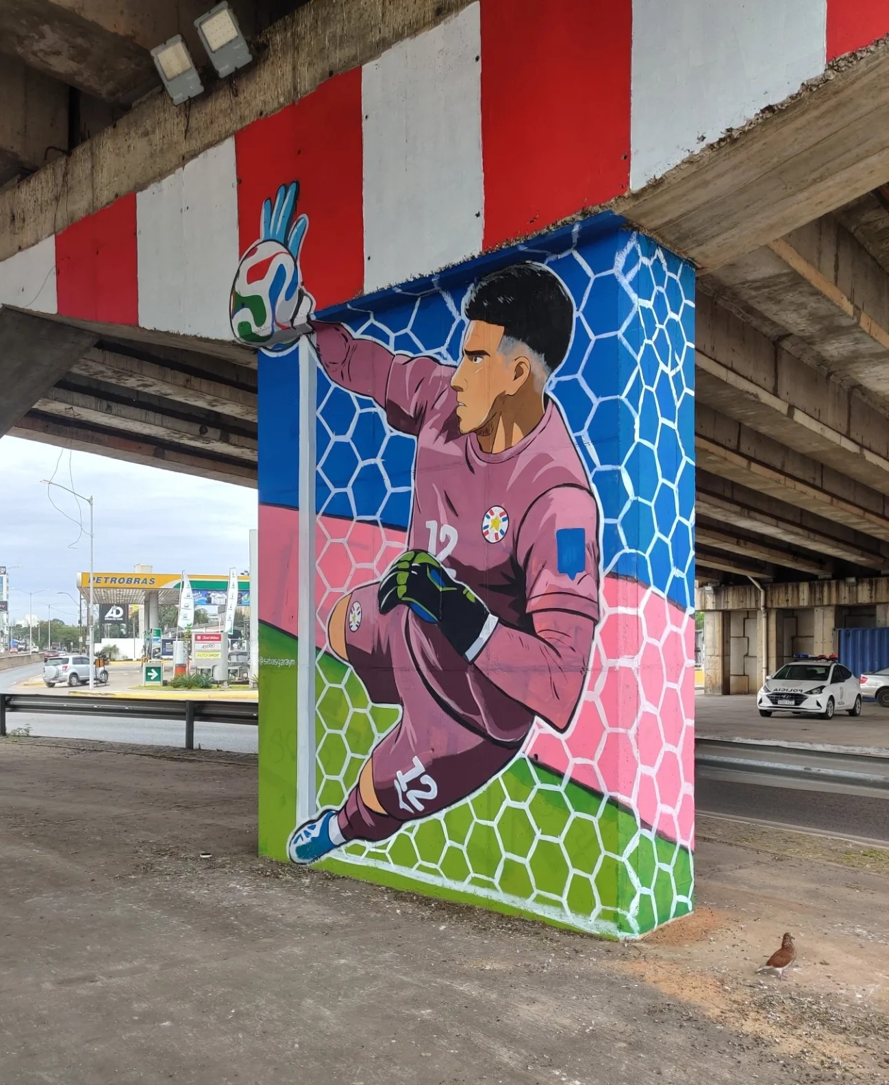 Imagen del artículo: Del Mundial al arte urbano: el mural que inmortaliza a Orlando Gill y José Canale en Asunción
