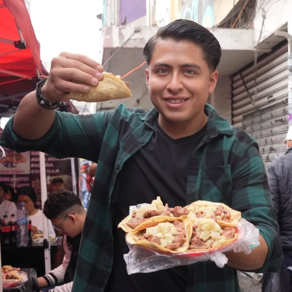Imagen del artículo: El youtuber que desafía la comida callejera en México