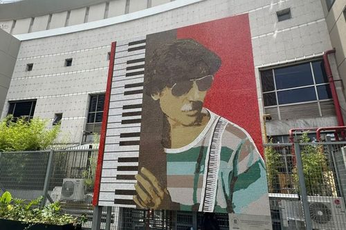 Portada de El triple despliegue artístico que homenajeó a Charly García