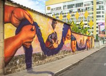 Los murales latinos que compiten por el trono mundial del arte urbano